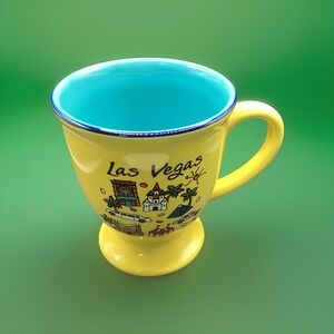 Yellow Pedestal Las Vegas Souvenir Coffee/Tea Cup/Mug Yellow Blue Heart NV